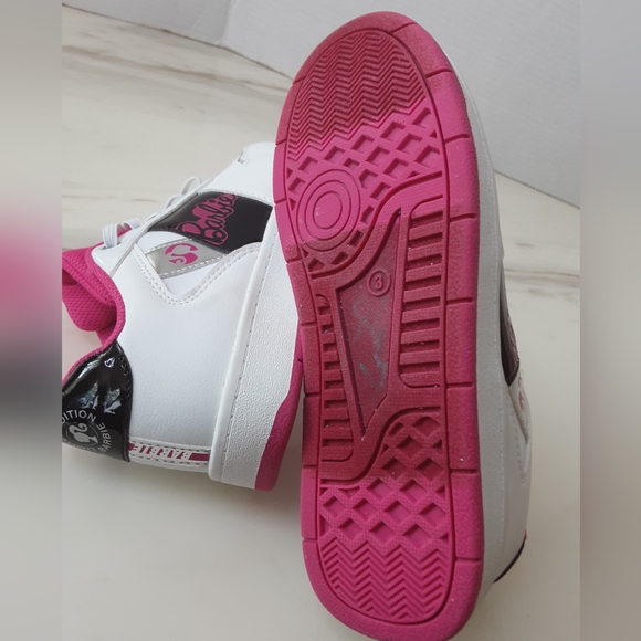 BARBIE Official Limited Edition Girls Low Top White Pink Trim Sneakers Sz 3 - Picture 11 of 11
